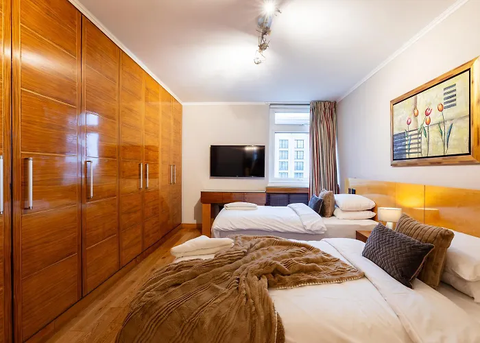 Mayfair Deluxe Apartment